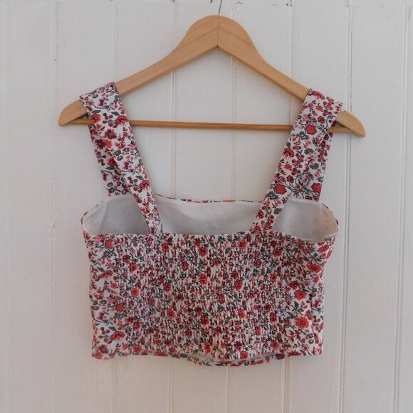 🦌 Abercrombie & Fitch Floral Cropped Smocked Tank Size M - Picture 12 of 15